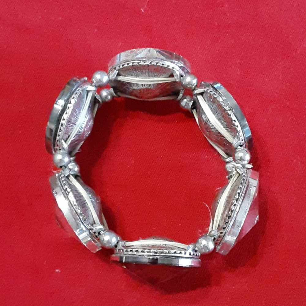 Stretchable bracelet - Picture 3 of 4